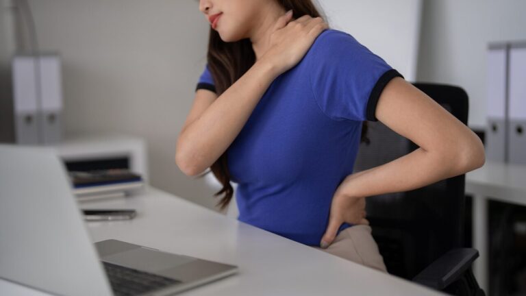 From Desk Job to Daily Pain: How Modern Life Is Wrecking Our Backs